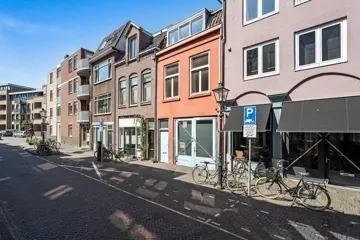 Woning aan de Lange Koestraat te Utrecht