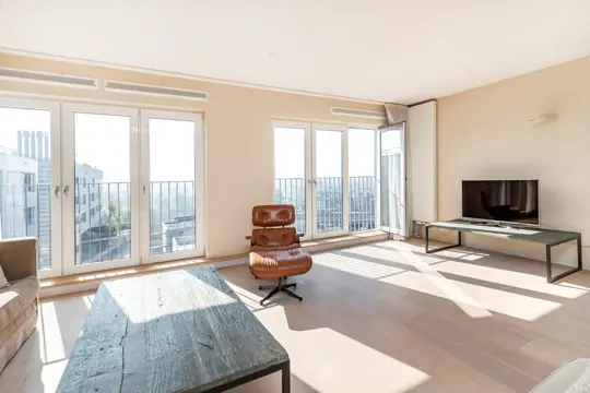Woning aan de Westerdoksdijk te Amsterdam