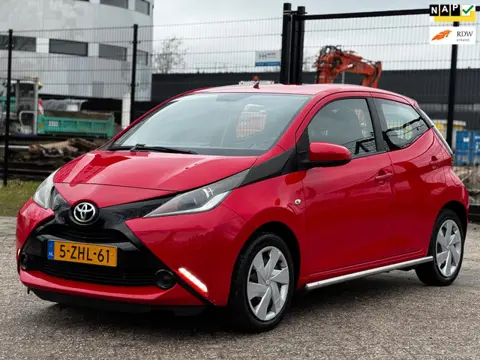 Toyota Aygo 1.0 VVT-i x-play|INCL BTW|ELEKRAMEN|STUURBEKR|ZEER ZUINIG|NAP|