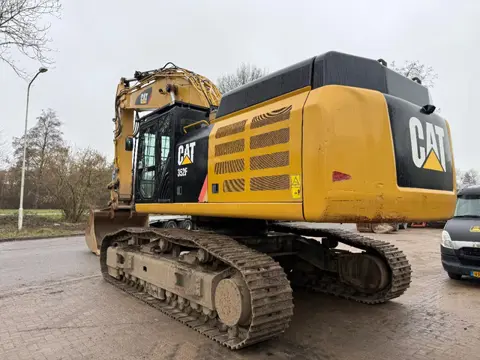 Caterpillar 352F (bj 2017)