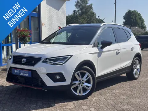 SEAT Arona 1.5 TSI EVO FR l Trekhaak, LED, Navigatie, Apple CarPlay/Android Auto, Multifunctioneel s