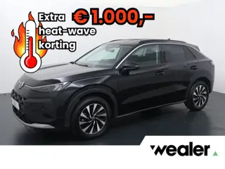 Volkswagen T-Roc 1.5 eTSI Life First Edition | 116 PK | Automaat | Trekhaak | Adaptive Cruise Contro