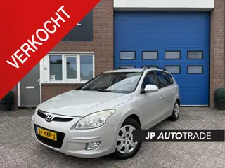 Hyundai i30 CW 1.6i Dynamic | NAP | Airco | Trekhaak | Cruise