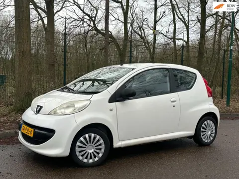 Peugeot 107 1.0-12V XR RIJDGOED/NWEAPK/INRUILKOOP/3DRS/