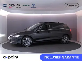 Volkswagen Golf 1.5 eHybrid Style Edition 204 pk Automaat (DSG) | Verlengde garantie | Navigatie via
