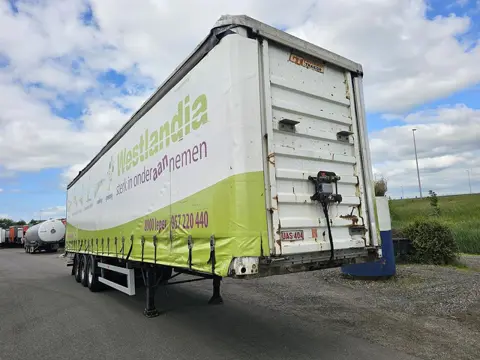 Fruehauf 3 AXLE CURTAINSIDER - BPW AXLES (bj 2002)