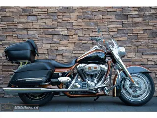 Harley-Davidson FLHRSE4 CVO Road King 115th Anniversary