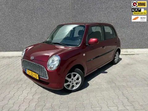 Daihatsu Trevis 1.0 | AIRCO: IJSKOUD | AUX/USB | SPOTIFY TE BELUISTEREN | ELEK RAMEN | ELEK SPIEGELS