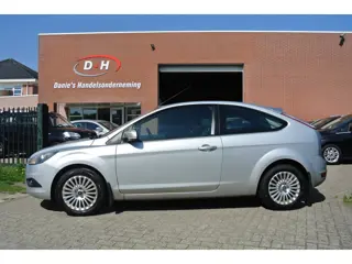 Ford Focus 1.6 Titanium airco apk 15-02-2027 inruil mogelijk nap