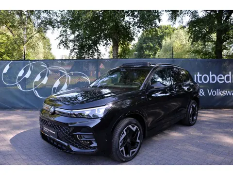 Volkswagen Tiguan 1.5 eHybrid |R-Line|Black Style|Panoramdak|Massage|Stoelventilatie|Harman Kardon|