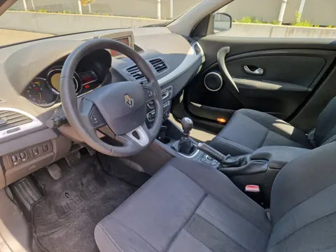 Renault Mégane Estate 1.6 Dynamique (bj 2010)