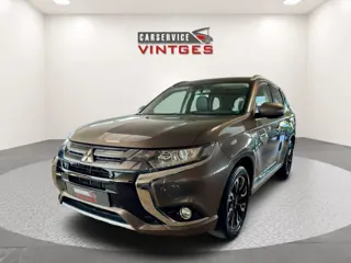 Mitsubishi Outlander 2.0 PHEV Premium Automaat | Navi | Leder | Trekhaak | Camera | PDC