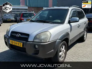Hyundai Tucson 2.7i V6 4WD Style LEER/CLIMA/TREKHAAK