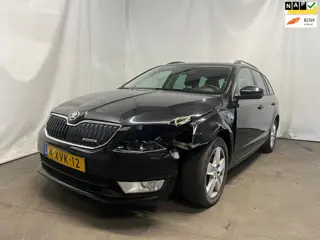 Skoda Octavia Combi 1.6 TDI Greenline Businessline - Frontschade - Schade
