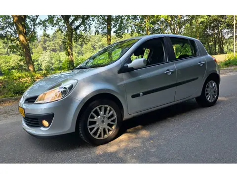 Renault Clio 1.2 TCe Dynamique APK 24-06-2027 - 2e Eigenaar