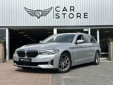 BMW 5 Serie Touring 530e xDrive luxury line |CARPLAY|DEALER OH|LEDER|SFEERVERL|CRUISE|CLIMA|NAVI|LM 