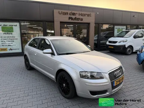 Audi A3 1.6 FSI Ambiente (bj 2005)