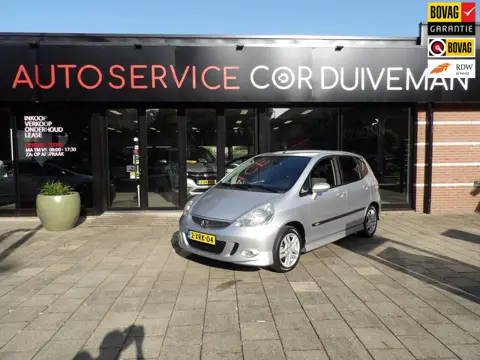 Honda Jazz 1.4 LS automaat volledig onderhouden - -alu velgen INCL AFLEVERING EN APK BOVAG GARANTIE 