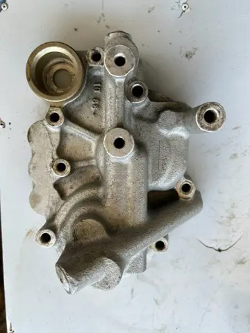 Gearbox front cover for Ferrari Testarossa