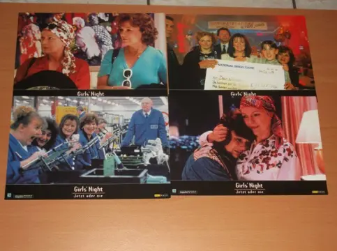 GIRLS ' NIGHT lobbycard set.