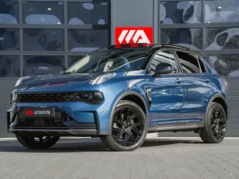 Lynk & Co 01 1.5 | Black Edition | Panoramadak|360° Camera|ACC|Stoelverwarming|Navi|Carplay