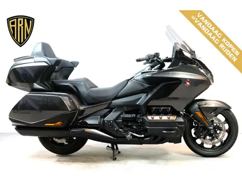 Honda GL 1800 Goldwing Tour Deluxe (bj 2024, automaat)