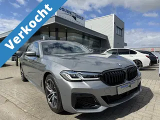 BMW 5 Serie Touring 530e M Sport Pano-Dak | Trekhaak | Adapt. Cruise | Leer | HUD | Camera |