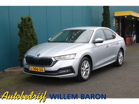 Škoda Octavia 1.0 TSI Business Edition Plus CARPLAY|ADAPT.CRUISE|ELEK.A.KLEP|STUUR/STOELVERW|NAV|LED