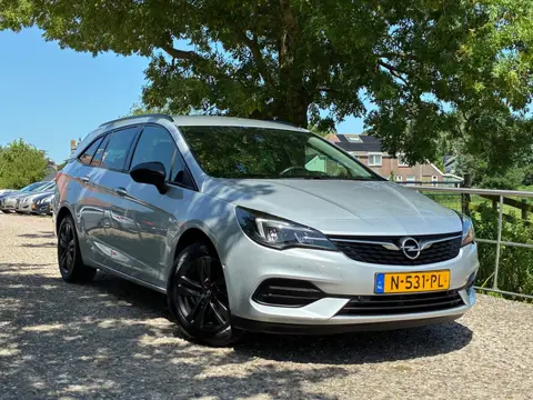 Opel Astra Sports Tourer 1.2 Design & Tech | Camera + Cruise + Navi Nu € 8.975,-!!!
