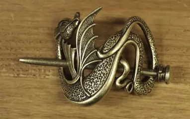 Haarspeld met haarstokje in de vorm van een draak
