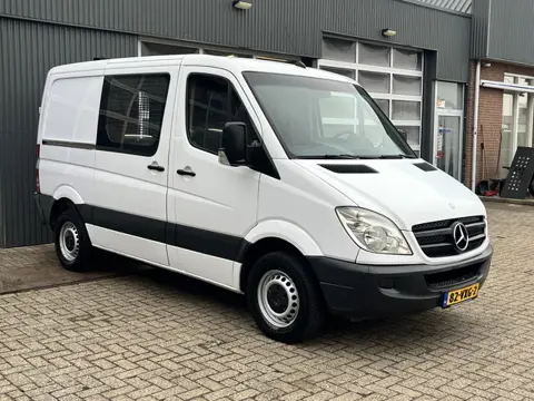 Mercedes-Benz Sprinter 311 2.2 CDI 325 L1H1 Airco Trekhaak 2800kg trekgewicht Parkeersensoren achter