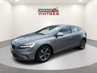 Volvo V40 Volvo 2.0 D2 R-Design Automaat | Uniek lage km-stand | Navi | Climate | LED