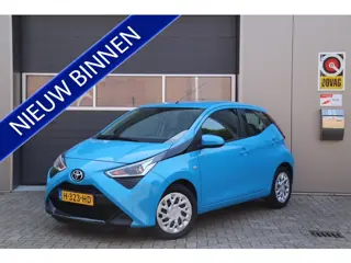 Toyota Aygo 1.0 VVT-i x-play, Carplay, Camera, Airco