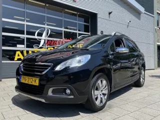 Peugeot 2008 1.2 PureTech Allure - Panorama dak I Airco I Led / Xenon I PDC I Trekhaak I Dealer onde
