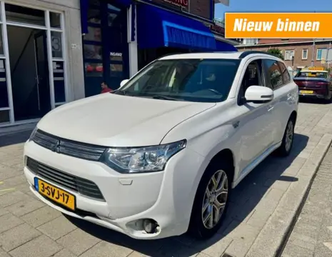 MITSUBISHI OUTLANDER 2.0 PHEV Instyle DAK LEER RIJDT GOED EXPORT PRICE