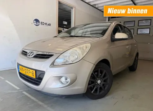 HYUNDAI I20 1.4i i-Motion 5drs AUT 2DE EIG AIRCO LMV PDC NETTE AUTO NAP APK 11-2026