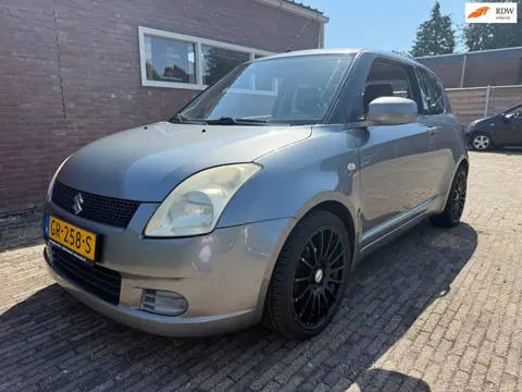 Suzuki Swift 1.3 GLS APK 16-11-2026 airco lmv elektrisch pakket audio bluetooth aux