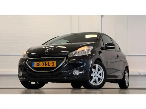 Peugeot 208 1.4 VTi Envy Navigatie Clima Garantie Bluetooth Cruise Control