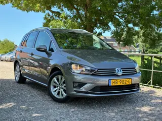 Volkswagen Golf Sportsvan 1.2 TSI Highline | Camera + Cruise + Navi Nu € 5.975,-!!!