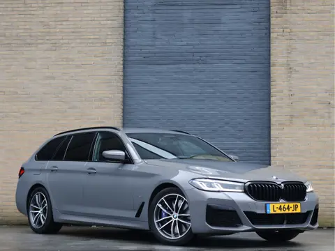 BMW 5 Serie Touring 530d M Sport | ACC | Leder Sportstoelen | Shadow Line | Haak | Carplay |