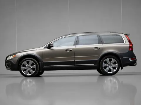 Volvo XC70 3.2 Summum Sport (CAMERA,MEMORY SEATS,STOELVERWARMING,CLIMATE,CRUISE,GETINT,LEDER,SPORTST