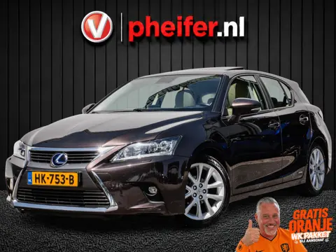 Lexus CT 200h Aut. Business Line Lederen int./ Schuifdak/ Stoelverwarming/ Cruise control/ Camera