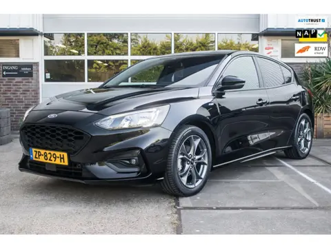 Ford Focus 1.0 EcoBoost ST Line BlackPack NL-auto [ Carplay Spoiler Extra Getint Parkeersensoren Rij
