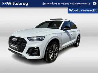 Audi Q5 50 TFSI e S edition / Panorama dak / Matrix Led / 19 Inch / Achteruitrijcamera / Elect. acht
