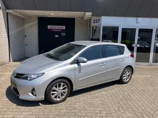 Toyota Auris 1.6 Aspiration / NIEUW MODELJAAR / ALU VELGEN / AIRCO ACC / TREKHAAK / CAMERA