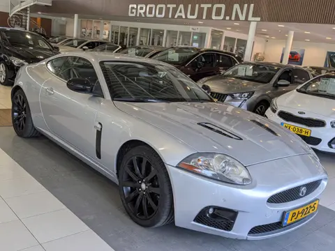 Jaguar XKR 4.2 V8 Coupé Automaat Supercharged 417PK Youngtimer, Airco, Cruise control, Stoelverwarmi