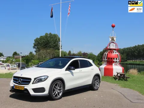 Mercedes-Benz GLA-klasse 180 Ambition *PANO *AMG-STYLING