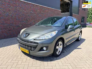 Peugeot 207 1.6 VTi Première