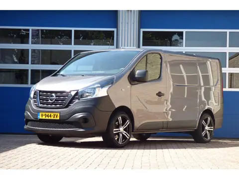 Nissan NV300 1.6 dCi 95 L1H1 Acenta (Renault Traffic / Opel Vivaro)