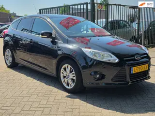 Ford Focus 1.6 TI-VCT Ambiente Airco elektrische ramen cv op afs